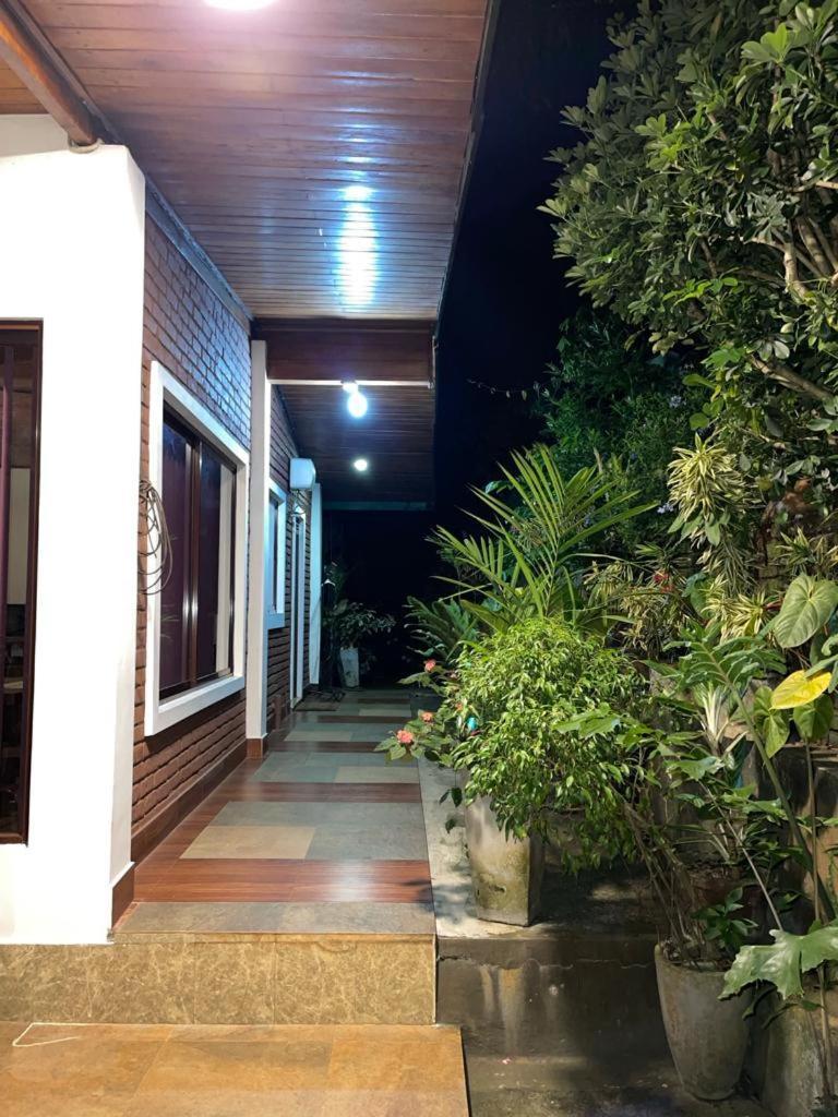 The Tenthola Kandy Exterior photo