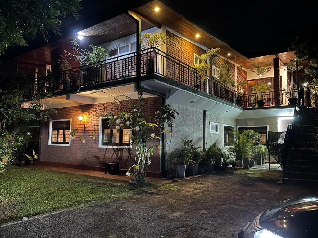 The Tenthola Kandy Exterior photo