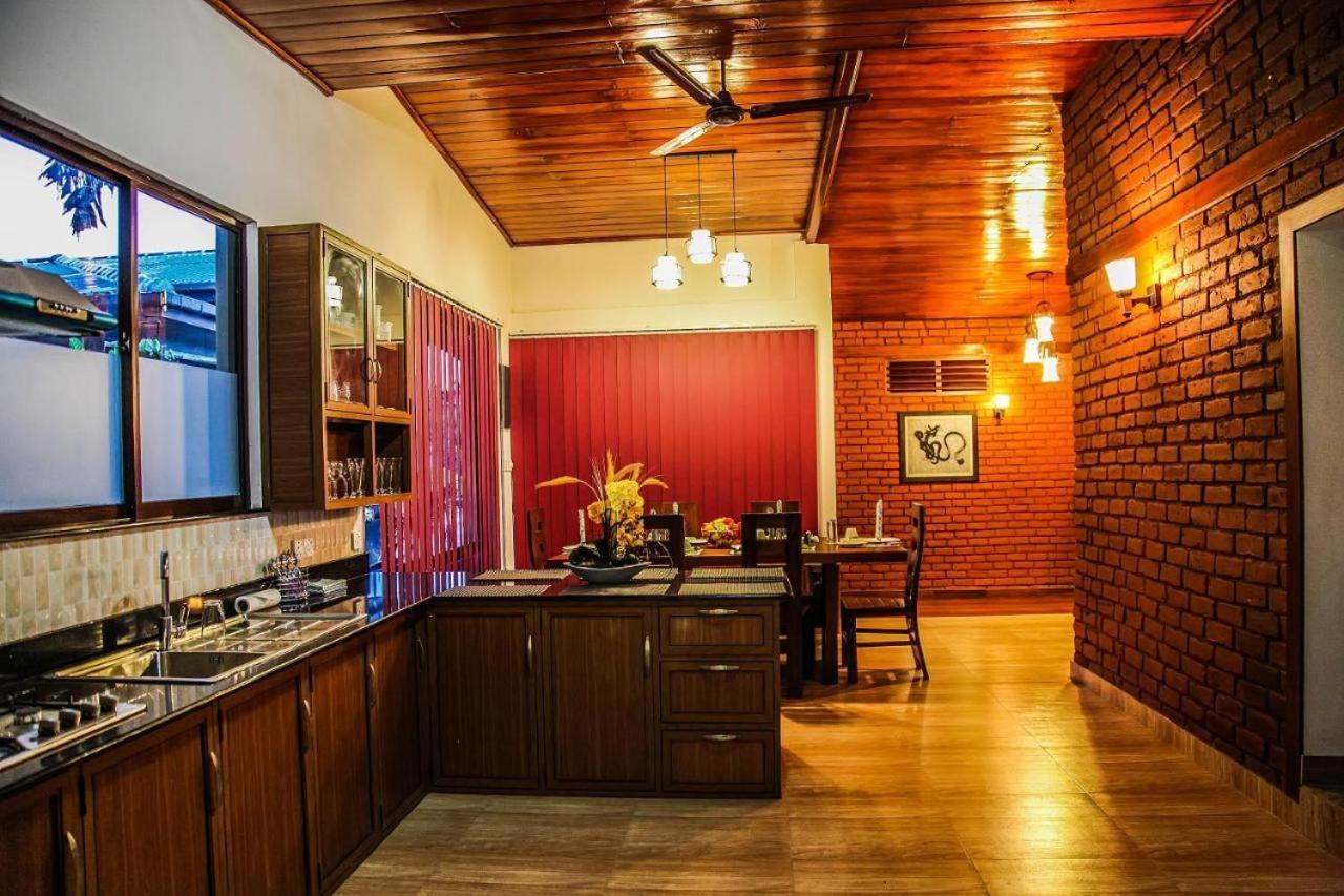 The Tenthola Kandy Exterior photo