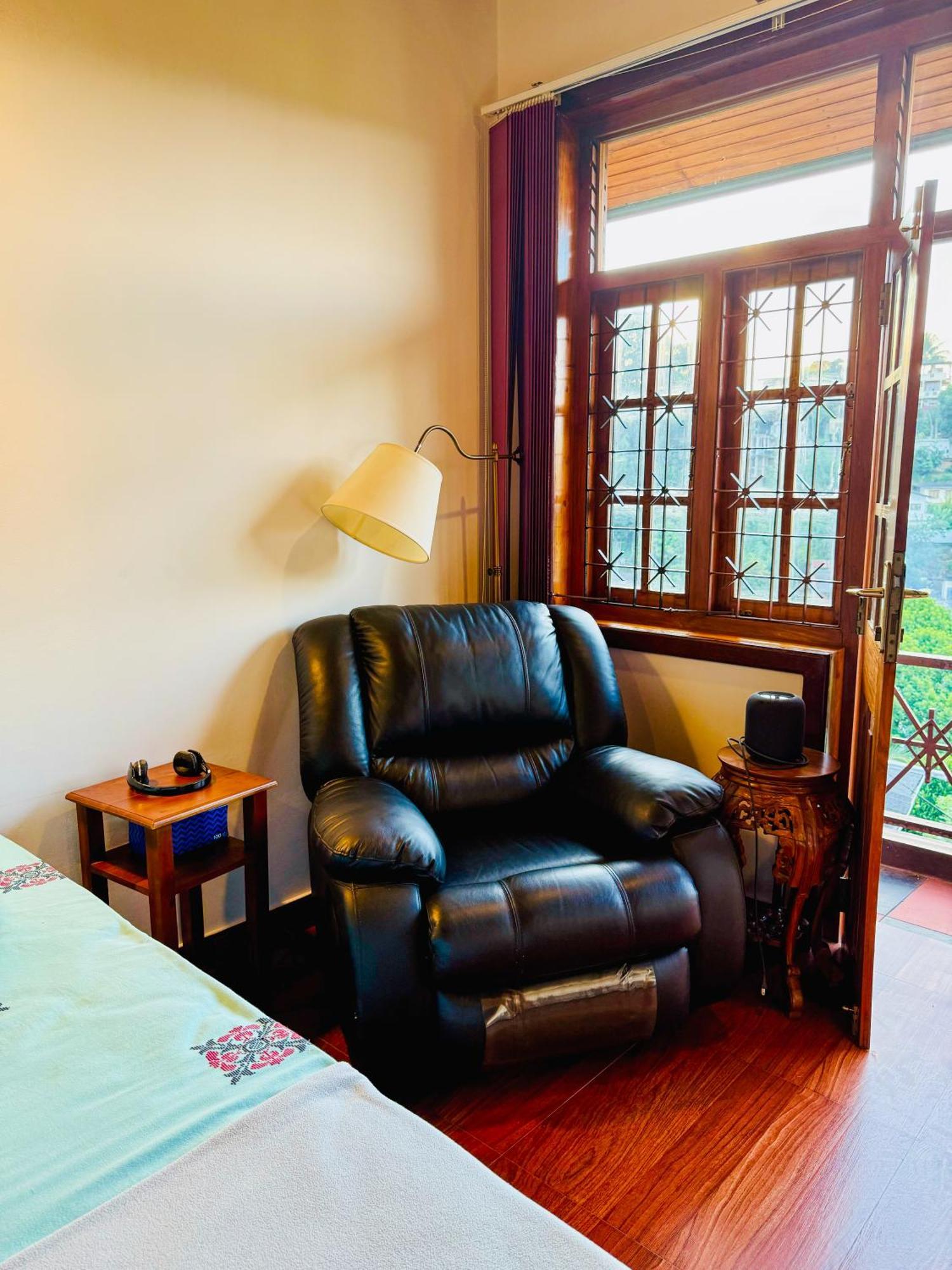 The Tenthola Kandy Exterior photo