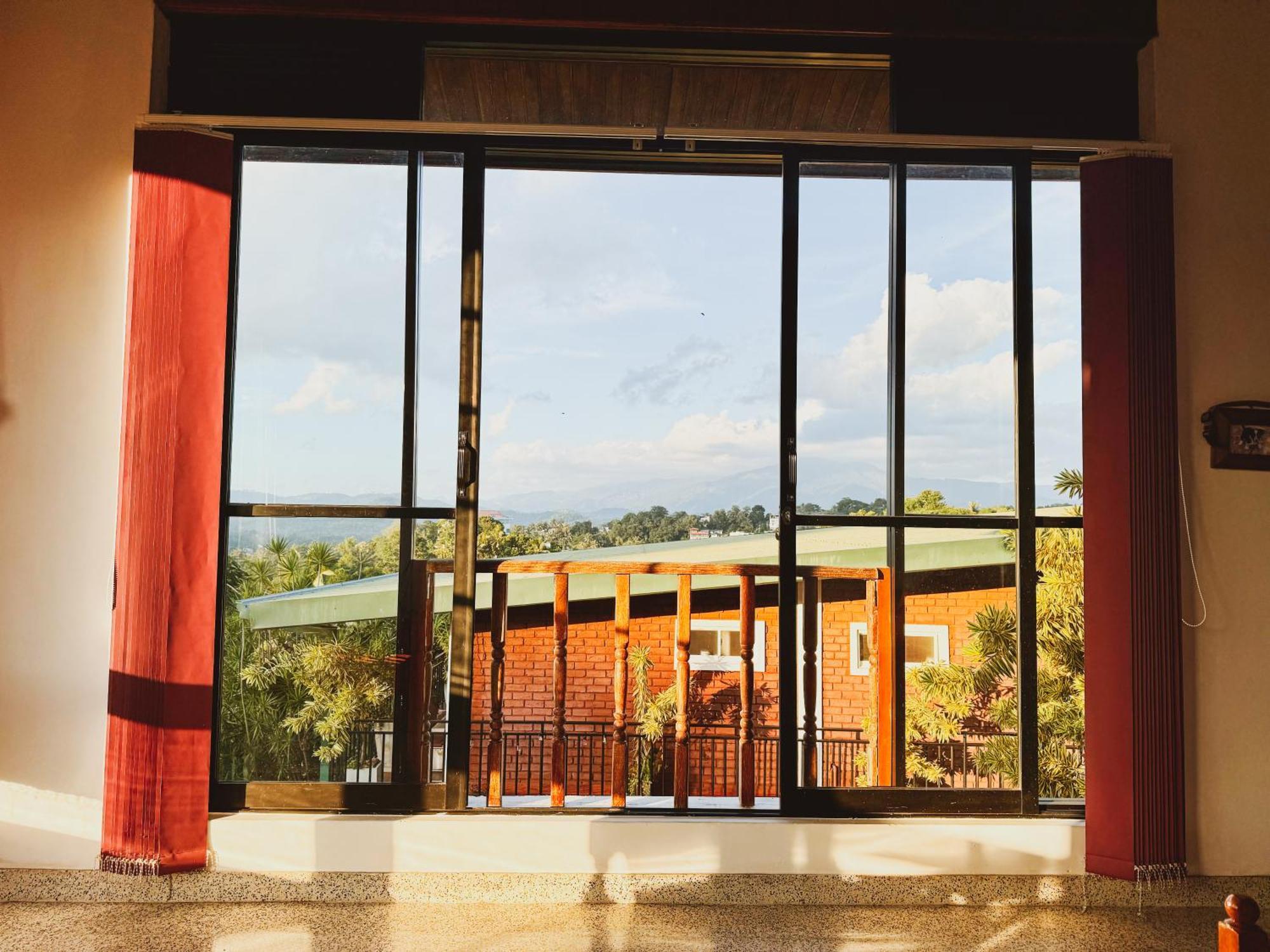 The Tenthola Kandy Exterior photo